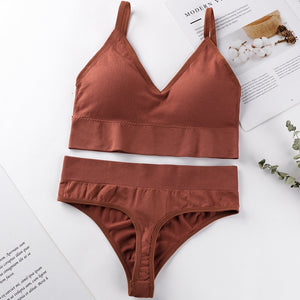 Wireless bralette underwear set